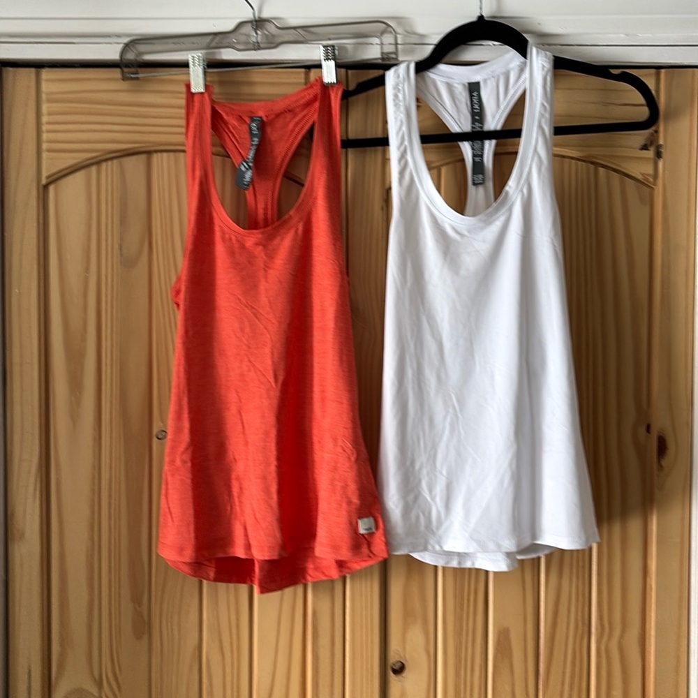 2 NWOT Vuori Energy  tank tops size xs